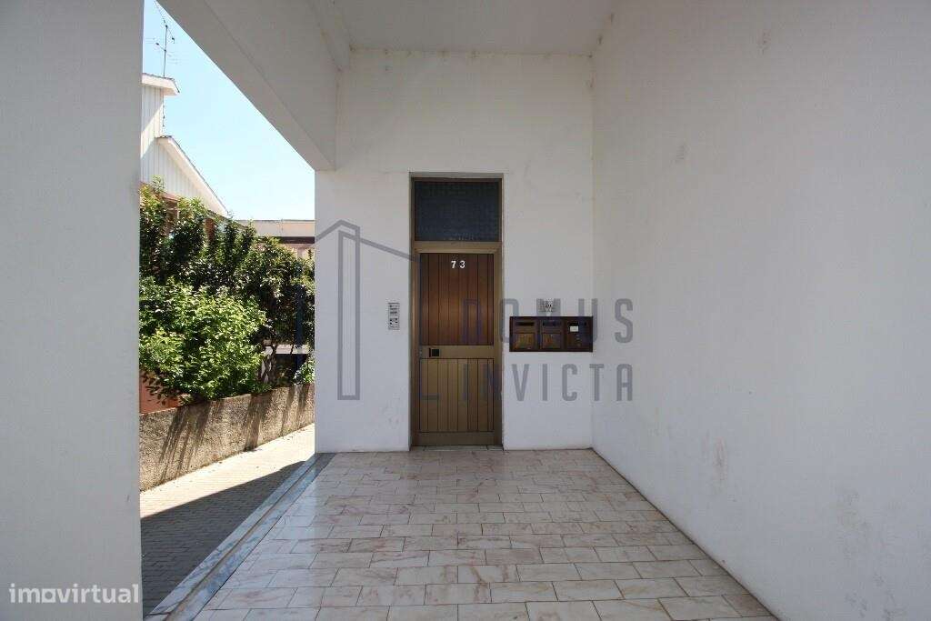 Apartamento T3 em plena Av Cidade de Zamora com vista do Castelo de Br-9