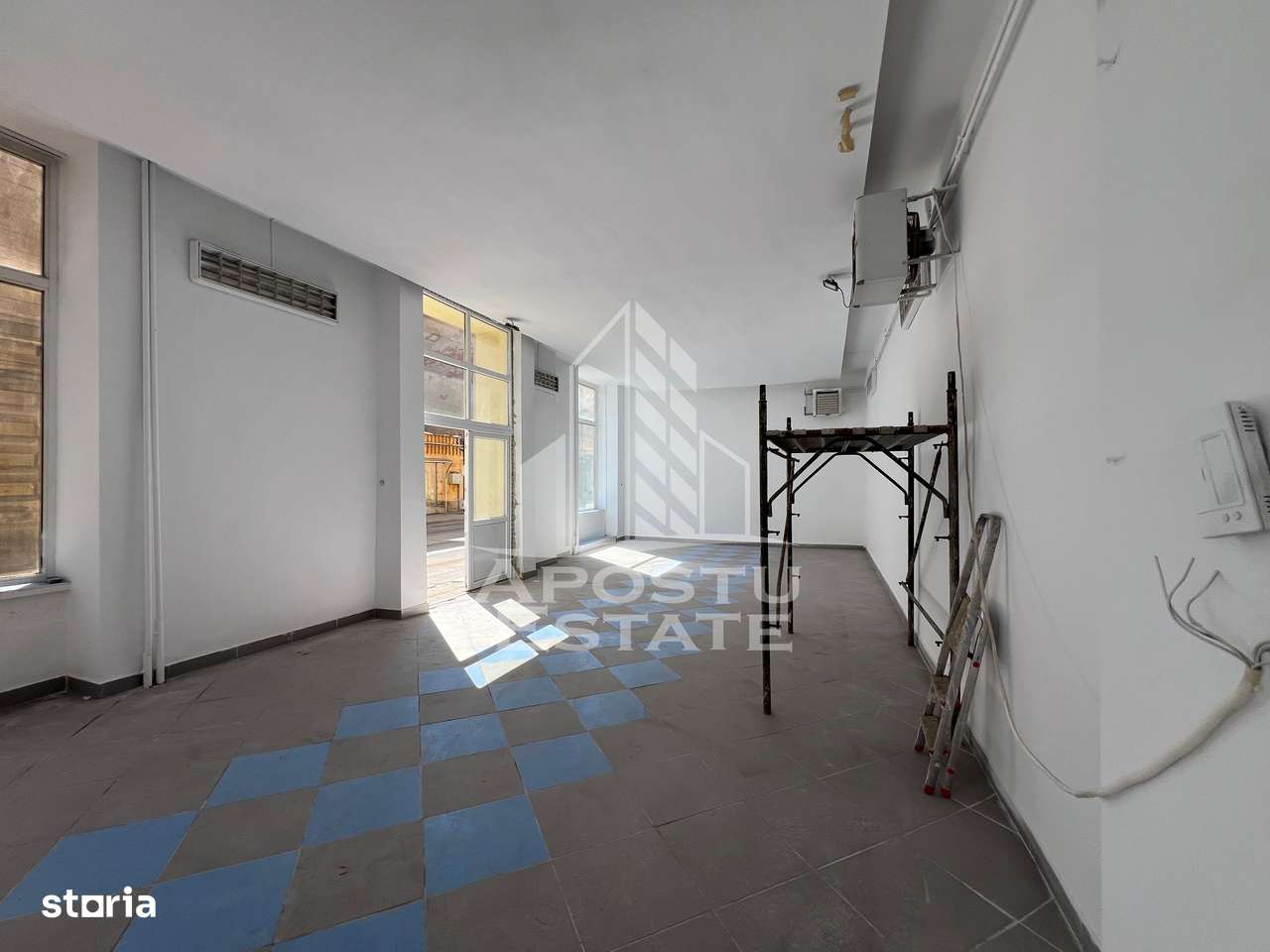 Spatiu comercial cu vitrină mare și depozit generos inclus - Imagine principală: 4/7