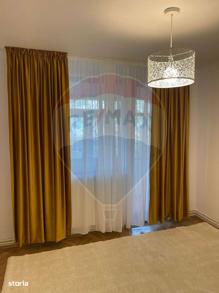 Apartament cu 3 camere de închiriat în zona Rovine - Imagine principală: 1/5