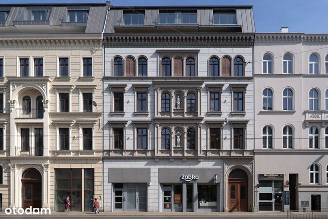 Apartament w centrum z tarasem | Zrewitalizowana kamienica z windą