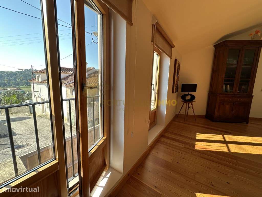 À Venda: Charmosa moradia totalmente renovada.-31