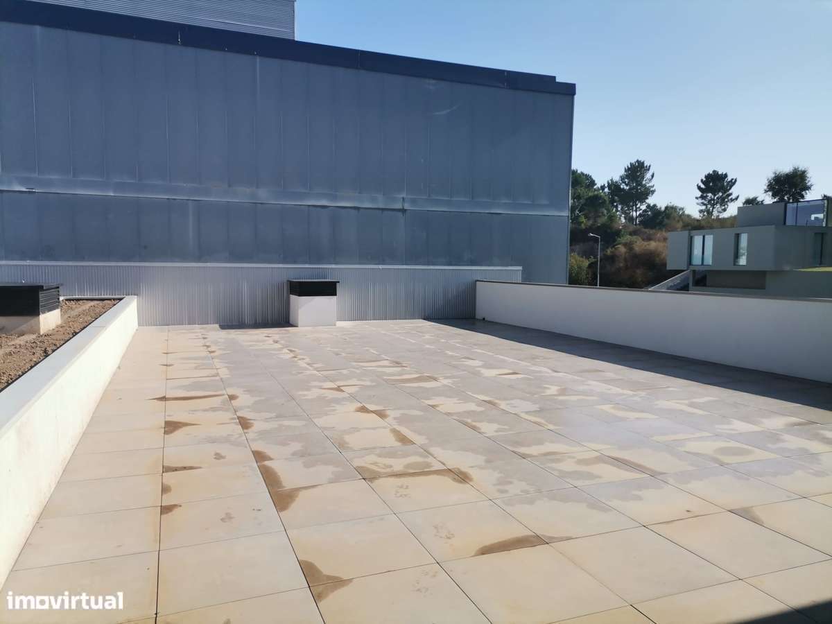 Novo T3 ÚLTIMO PISO de Luxo com TERRAÇO  - Vistas desafogadas-1