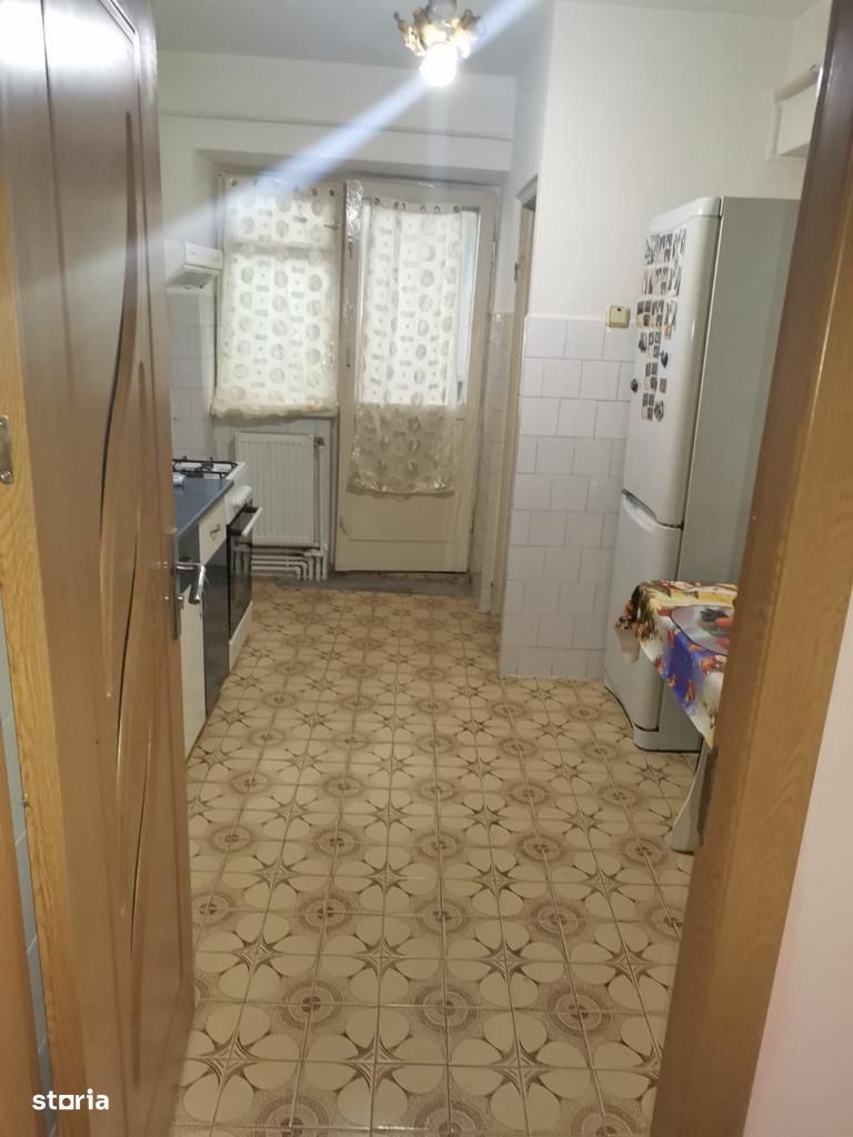 Apartament cu 2 camere,Micro 18