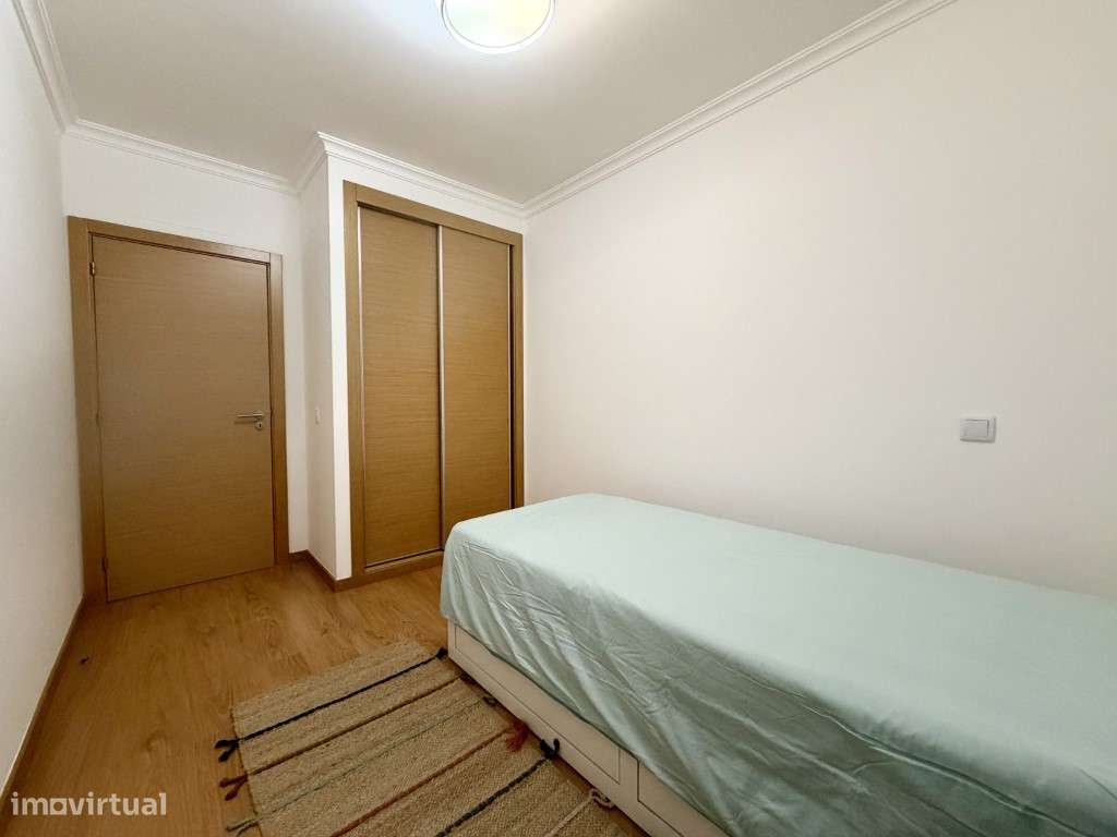 Excelente apartamento T1+1 a 800 m da Praia da Nazaré com Garagem e...-11