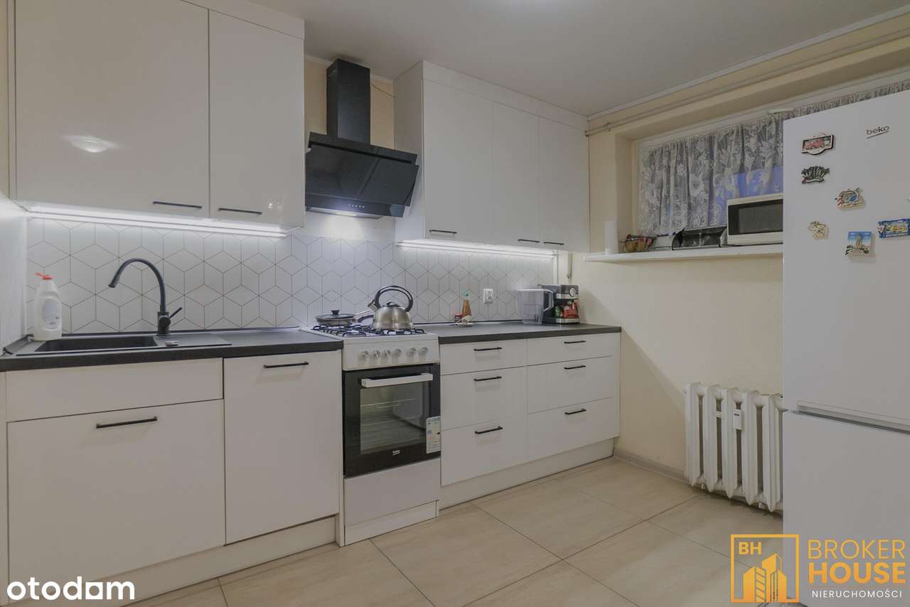 Mieszkanie z balkonem- świetna lokalizacja ul. Ozimska-3