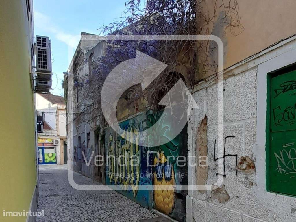 Prédio de uso misto - Comércio e Habitação, no centro histórico do ...-16