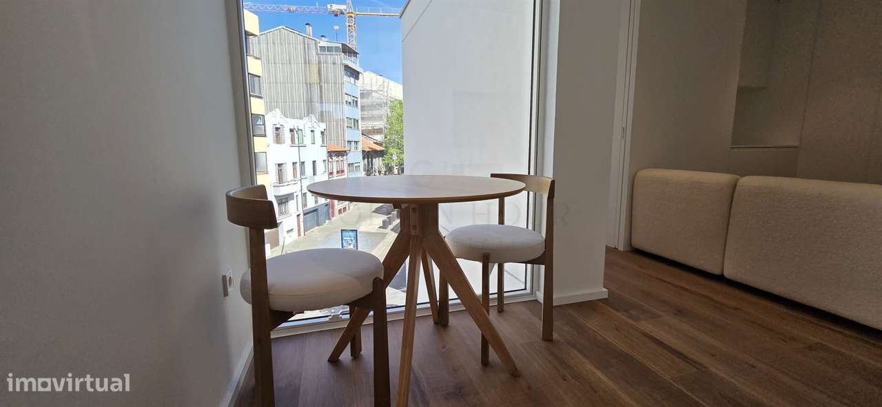 T1 Novo e Moderno – A 10m do Metro Faria Guimarães, Porto - Grande imagem: 4/17