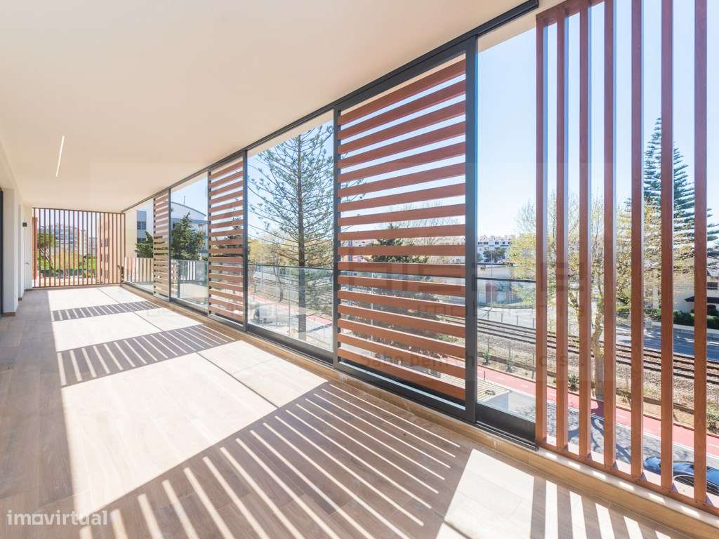 T3 com Terraço e Box em Condomínio de Luxo com Piscina, Ginásio e S... - Grande imagem: 4/47