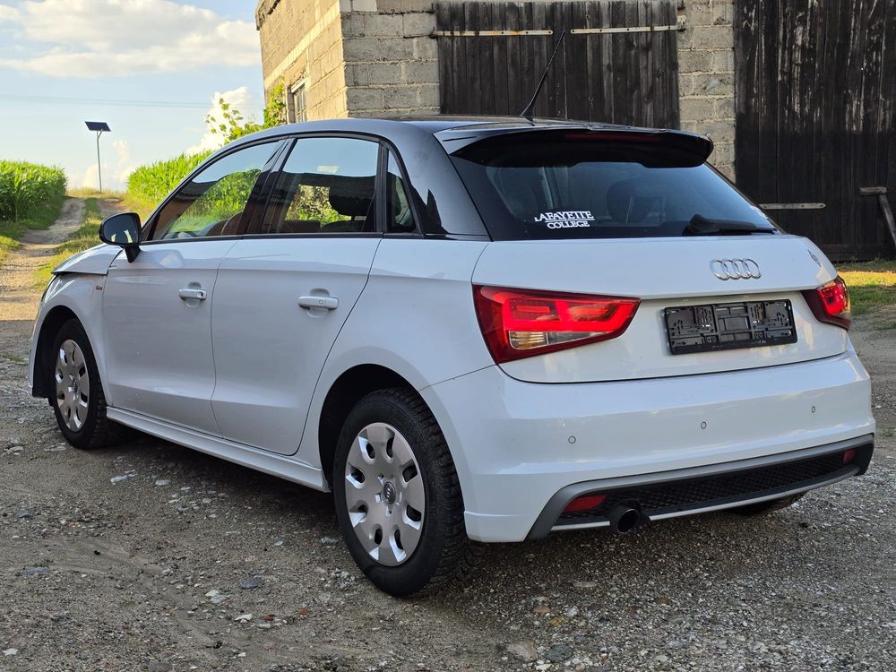 Audi A1 8X (2010-2018) 1.6 TDI S tronic S line edition 2013
