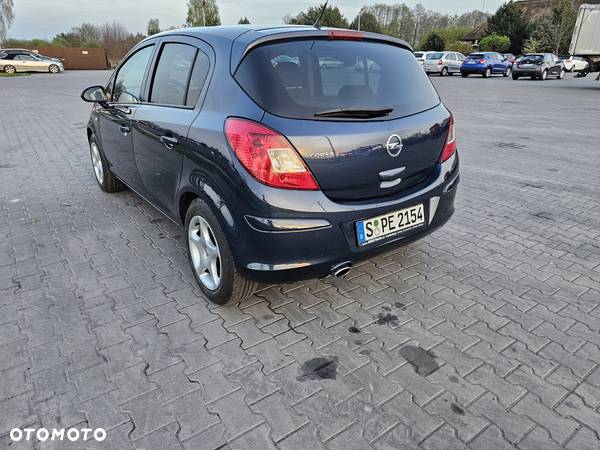 Opel Corsa 1.4 16V Selection - 6