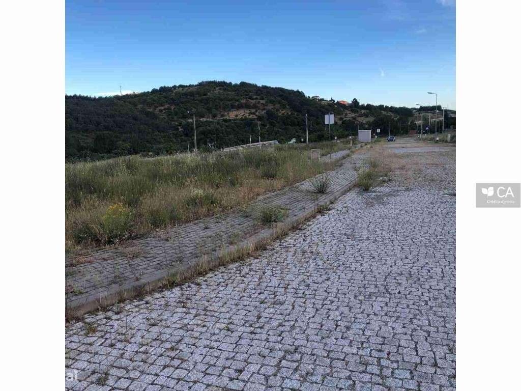 Lote para Venda - Grande imagem: 2/2