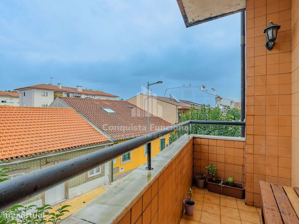 T3 com duas frentes em Ovar-Mobilado-20