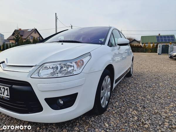 Citroën C4 1.4 16V Style - 30