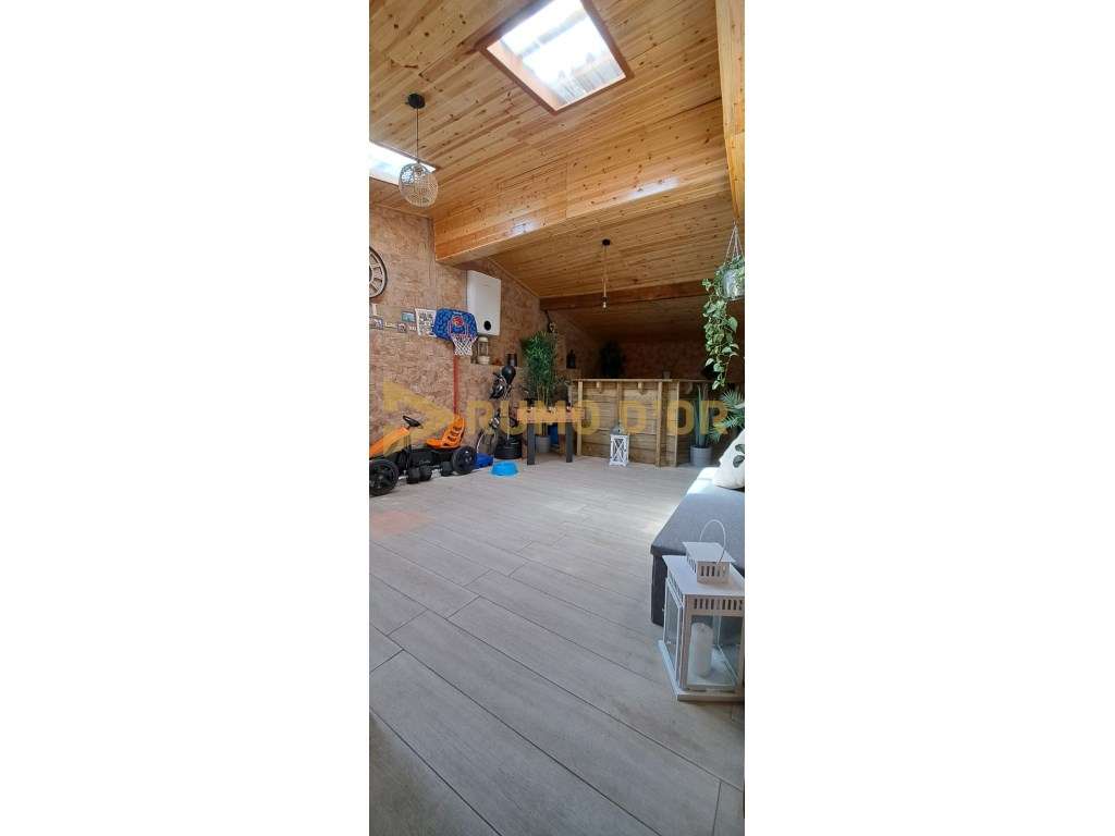 Moradia Exclusiva com Piscina Interior e Terraço - Conforto e Charm...-18