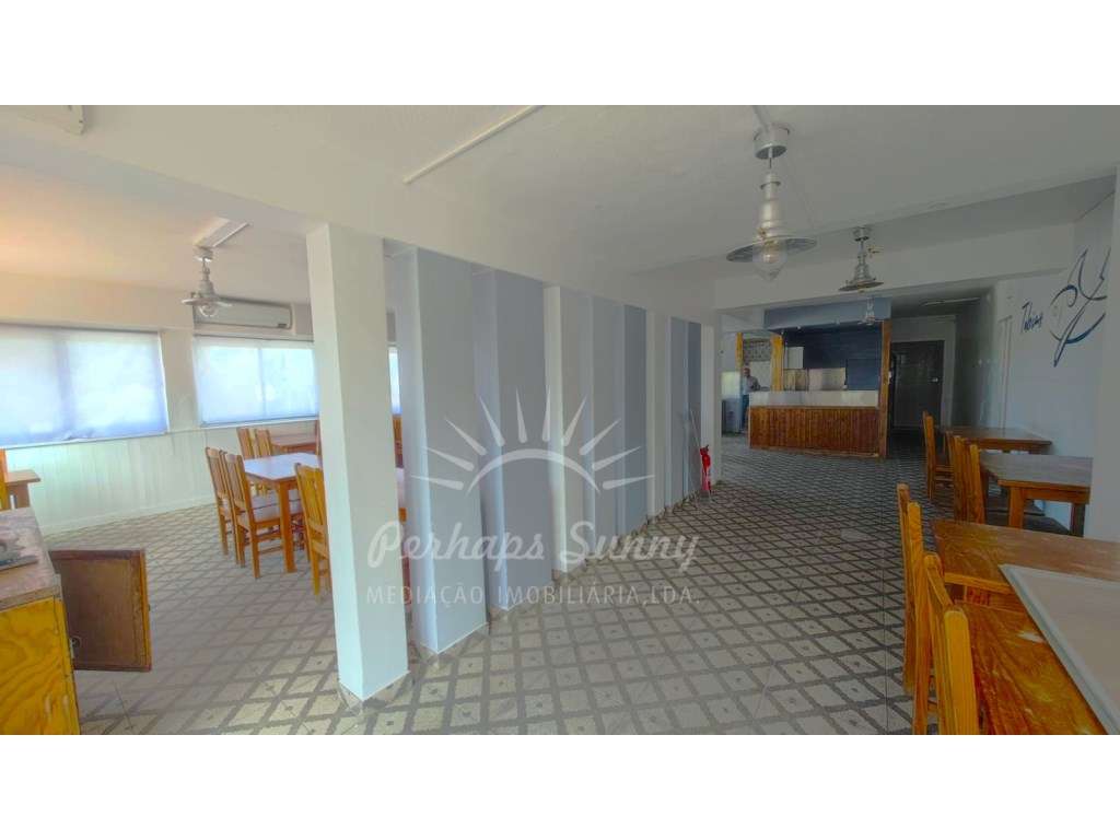 Espaço Comercial + Moradia T3 - Grande imagem: 4/33