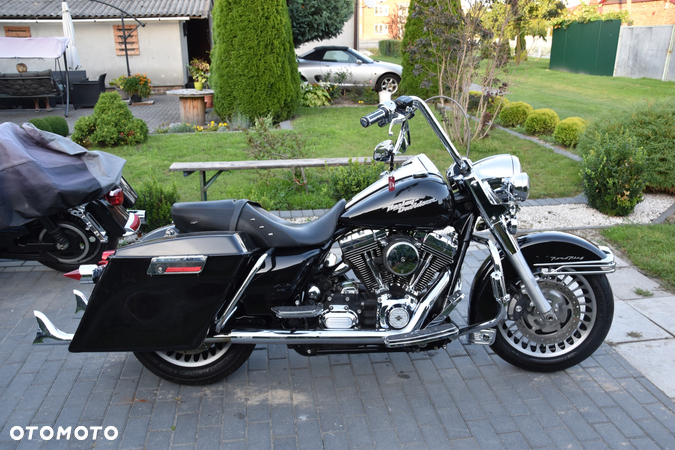 Harley-Davidson Touring Road King - 2