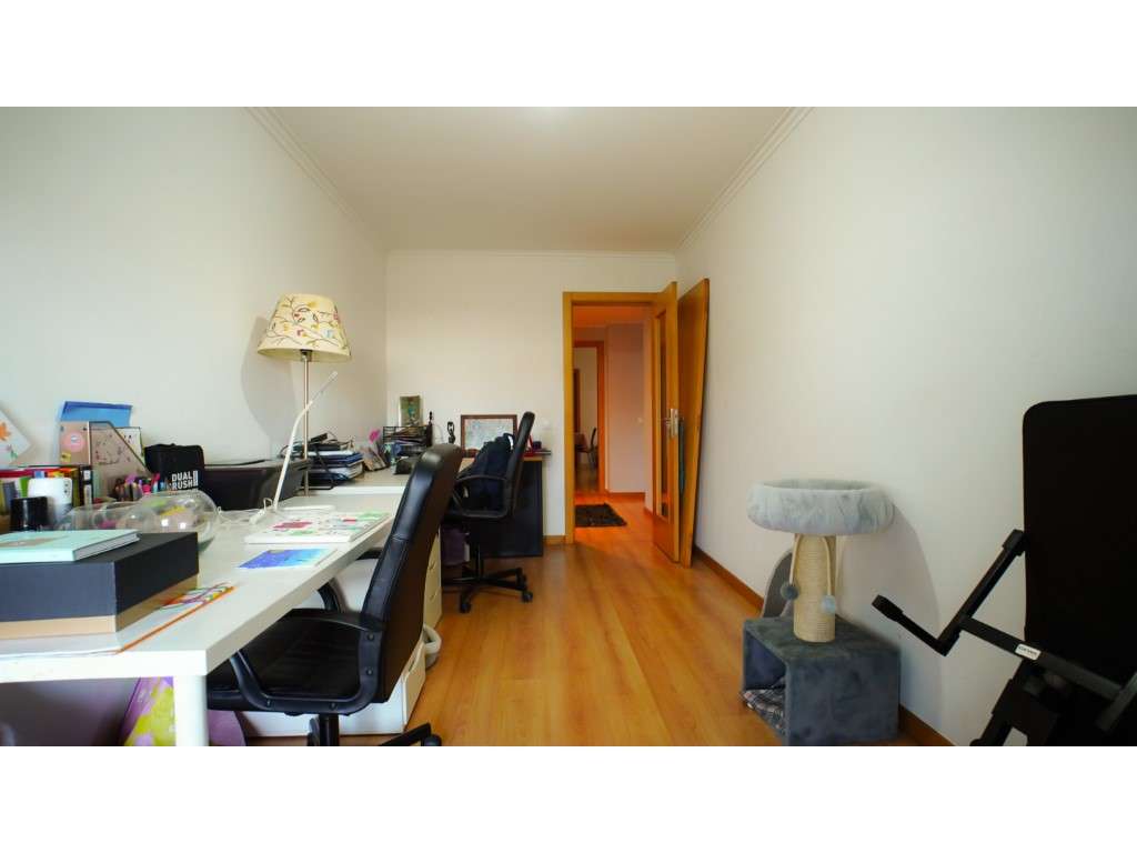 Apartamento T4 -Alhos Vedros-11