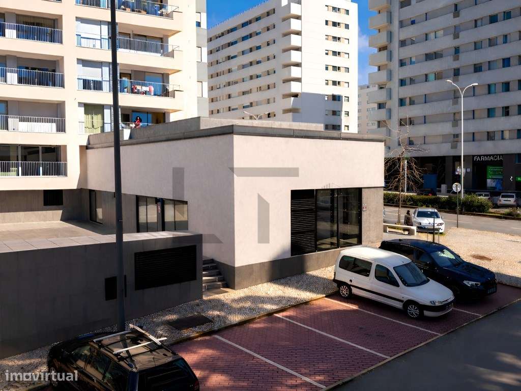 Fantástica Loja Com Rendimento Garantido na Avenida David Mourão Fe... - Grande imagem: 4/14