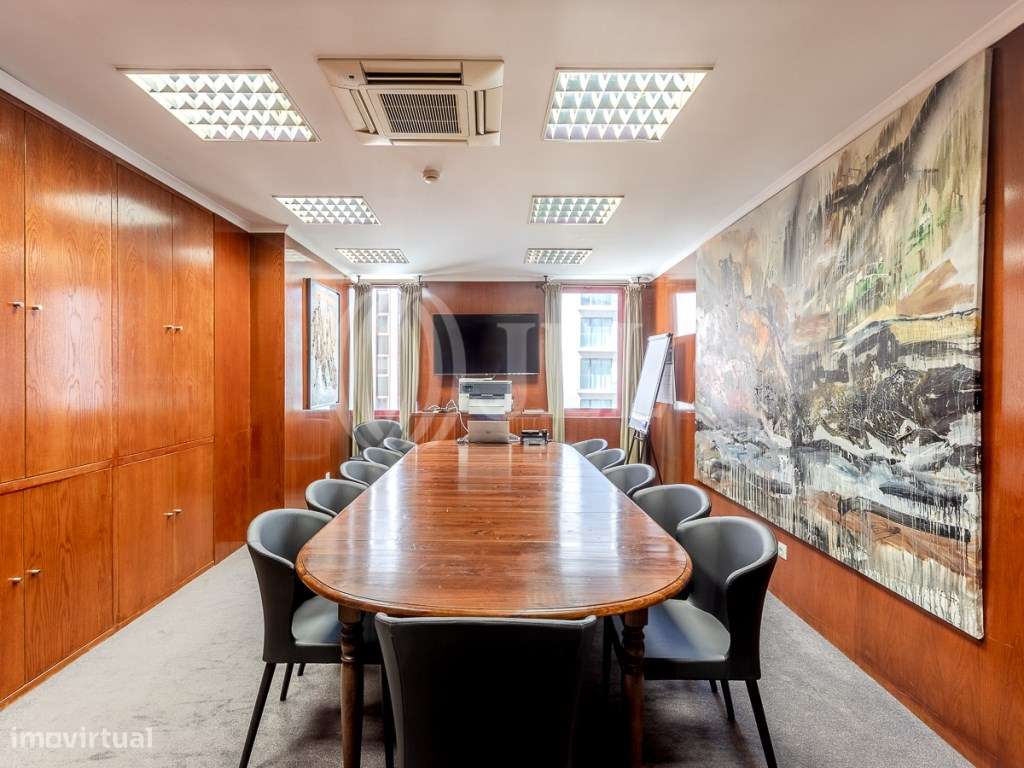 Escritório na Avenida da Liberdade, em Lisboa - Grande imagem: 2/21