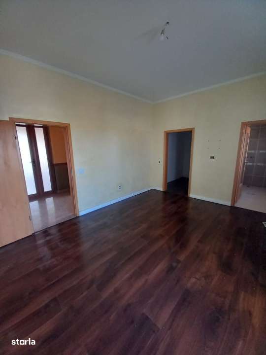 Penthouse de vanzare, 761 mp, zona Centrala - Imagine principală: 5/19