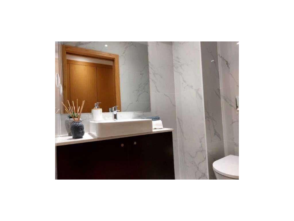 Apartamento T3 em Moreira da Maia, com 3 frentes, churrasqueira na ...-12