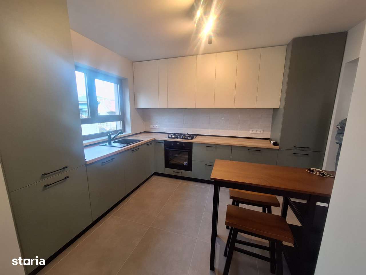 De vanzare casa single 5 camere 2 bai in Cisnadie-4