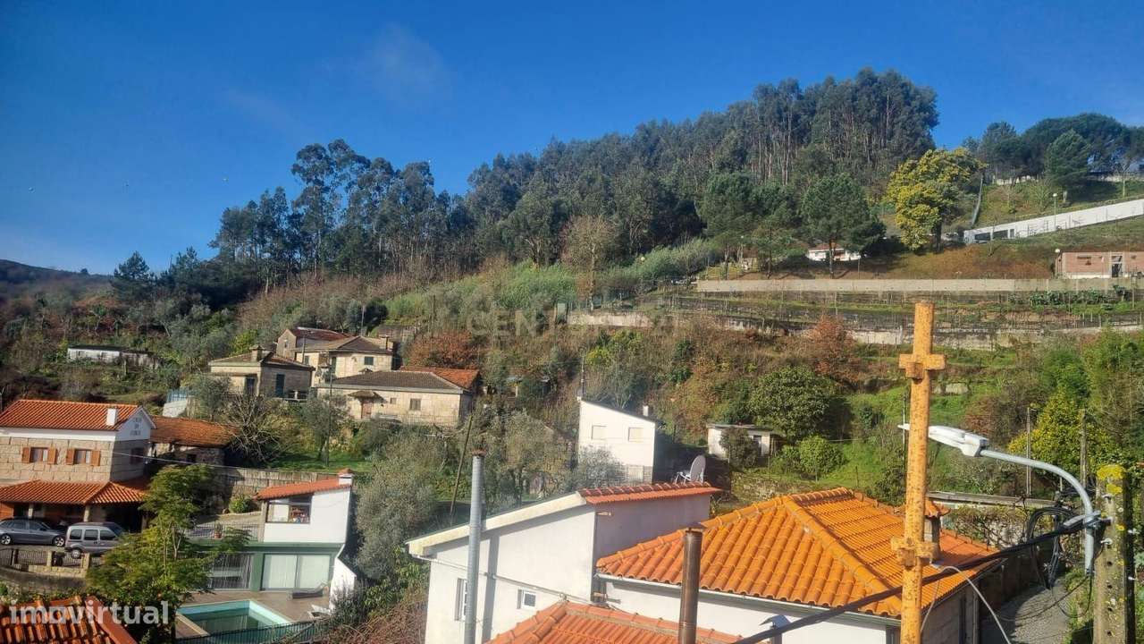 Oportunidade Única- Moradia V3 situada na Granja em Paredes de Viadore-13