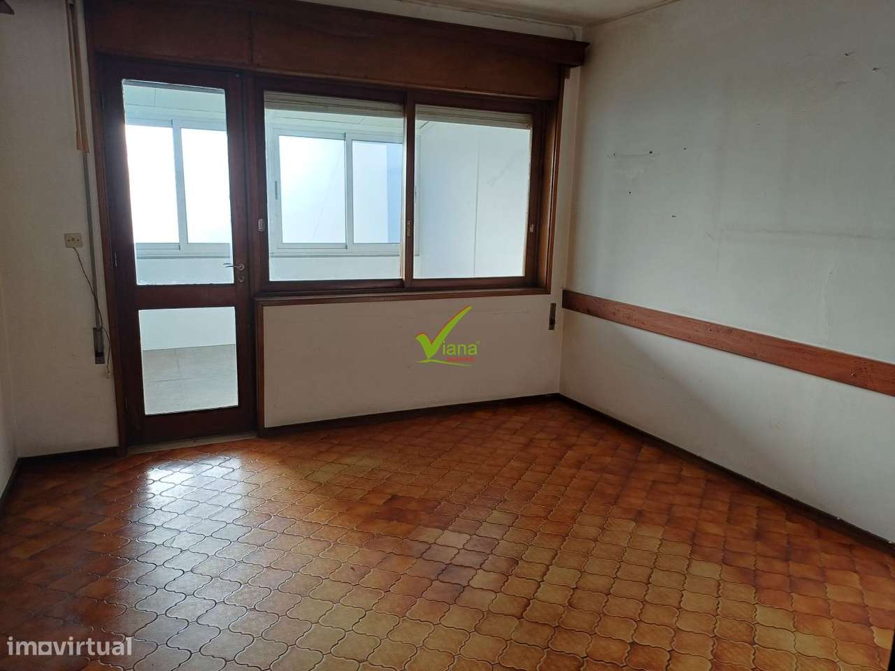 T. 3 a 50 metros da Praça do Almada-4