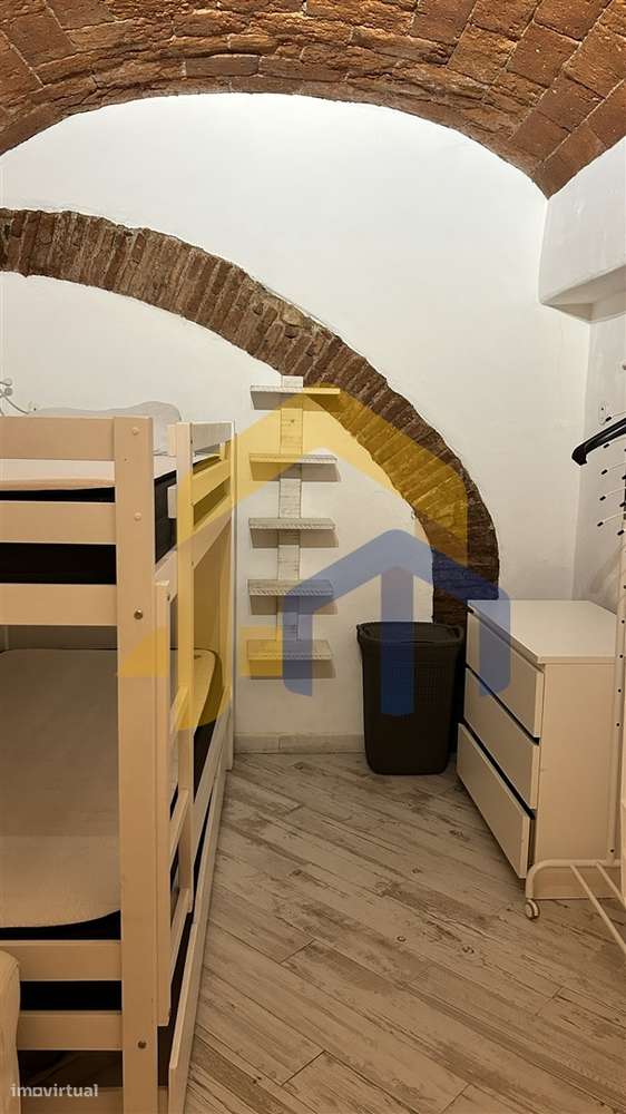 🏡 Moradia Térrea em Banda T2 no Centro de Estremoz-23