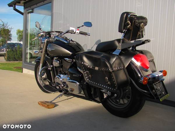 Suzuki Intruder - 25