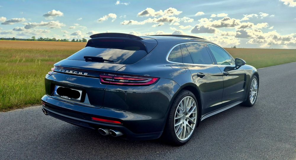 Porsche Panamera 4 E-Hybrid 2019