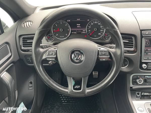 Volkswagen Touareg 3.0 V6 TDI BMT - 12