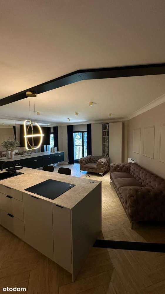 2-pok Walońska, Angel City-5