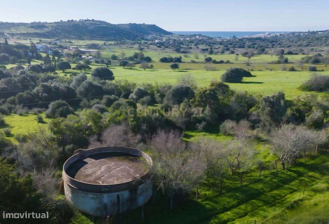 Quinta em Lagos, Praia da Luz,  46.000 m2, 2 casas e 2 Armazéns-31