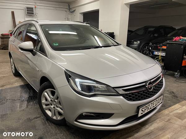 Opel Astra 1.6 CDTI DPF ecoFLEX Sports TourerStart/Stop Edition - 10