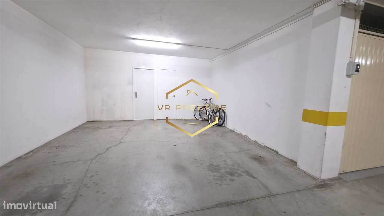 Apartamento T2 com Garagem, Arrumos e Excelente Localização – Póvoa de-18