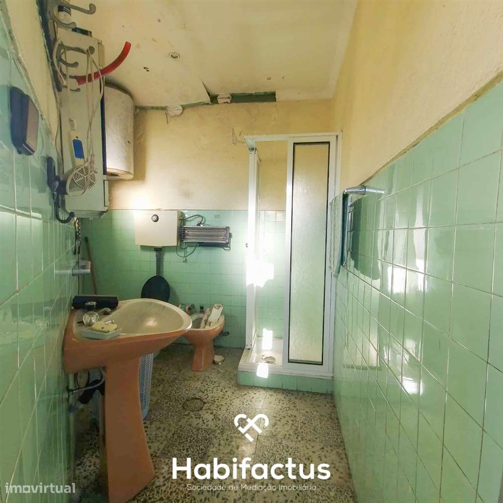 Moradia para remodelar para venda em Viseu - Grande imagem: 5/27