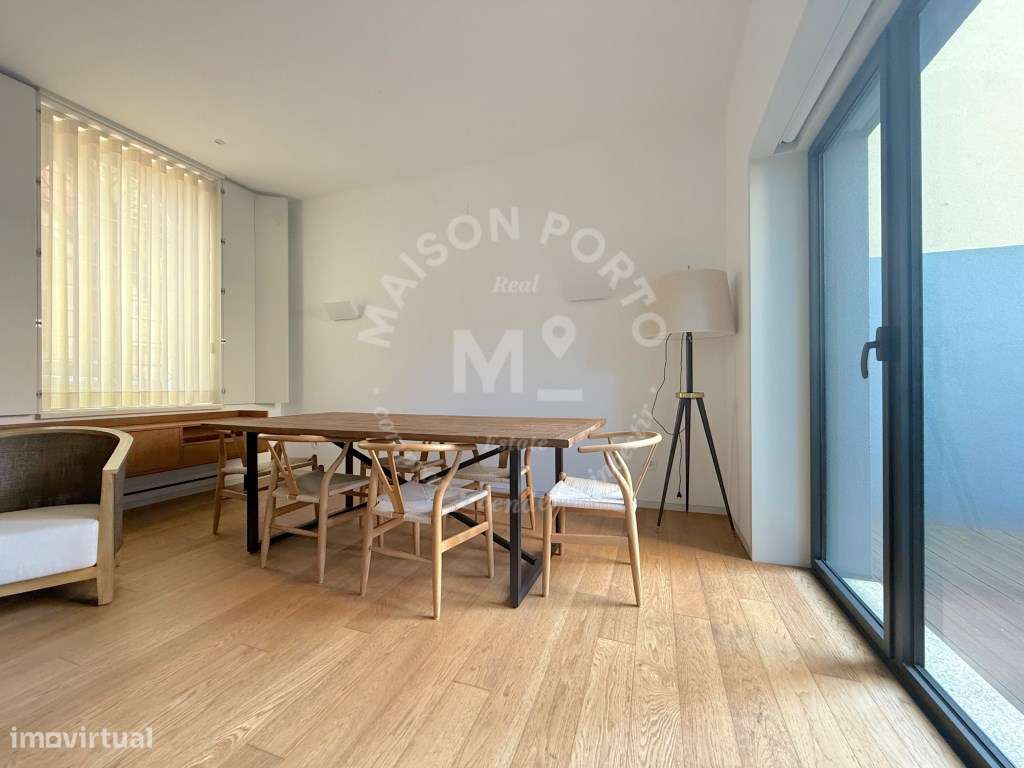 Apartamento T2 com 2 Suites, Arrumos e Pátio na Foz Velha, Porto - Grande imagem: 5/41