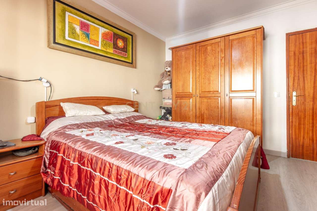 Apartamento T2 renovado-9