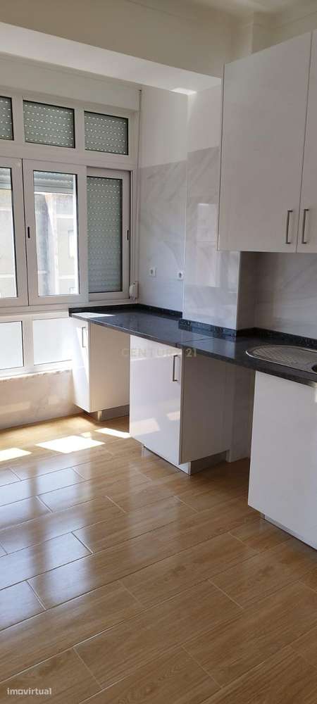 Apartamento T3 remodelado - Odivelas perto Metro - Grande imagem: 4/16
