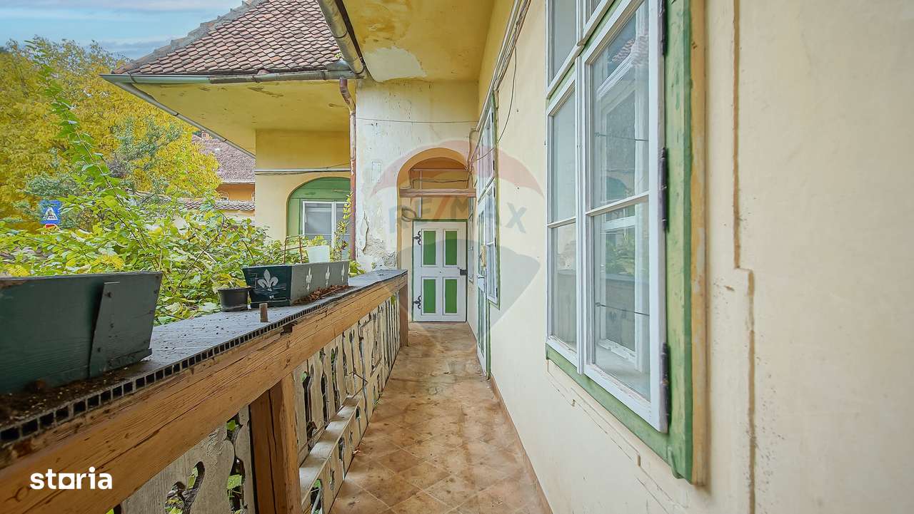 Casă singură în curte, de închiriat, Schei! - Imagine principală: 5/10