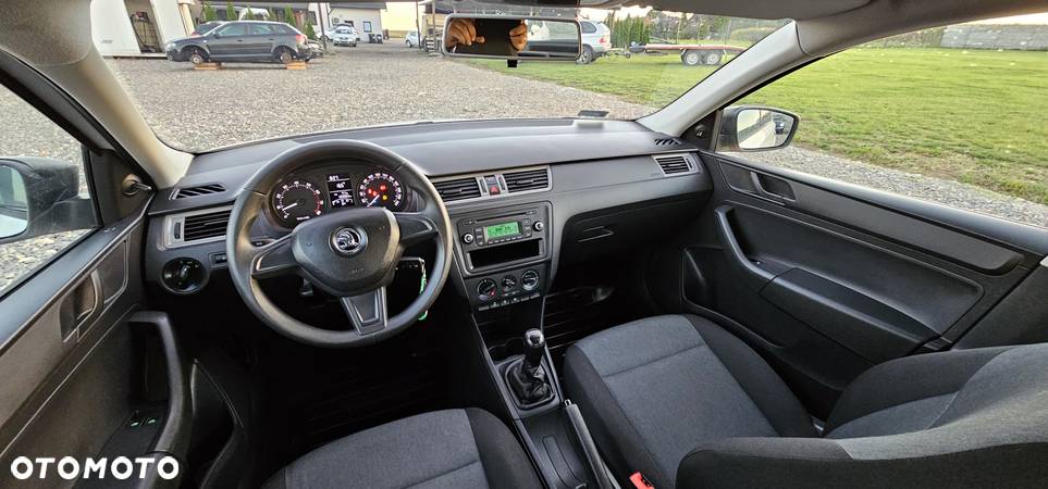 Skoda RAPID 1.2 TSI Ambition - 12