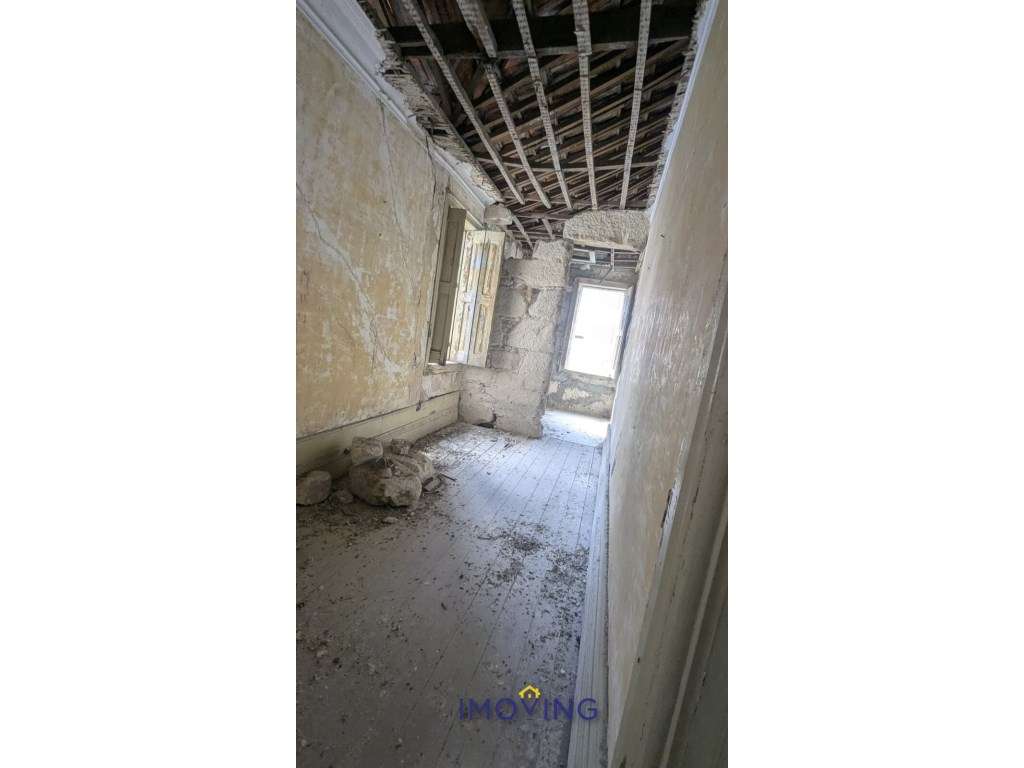 Prédio para remodelar - 3 pisos - jardim- centro do Porto-11