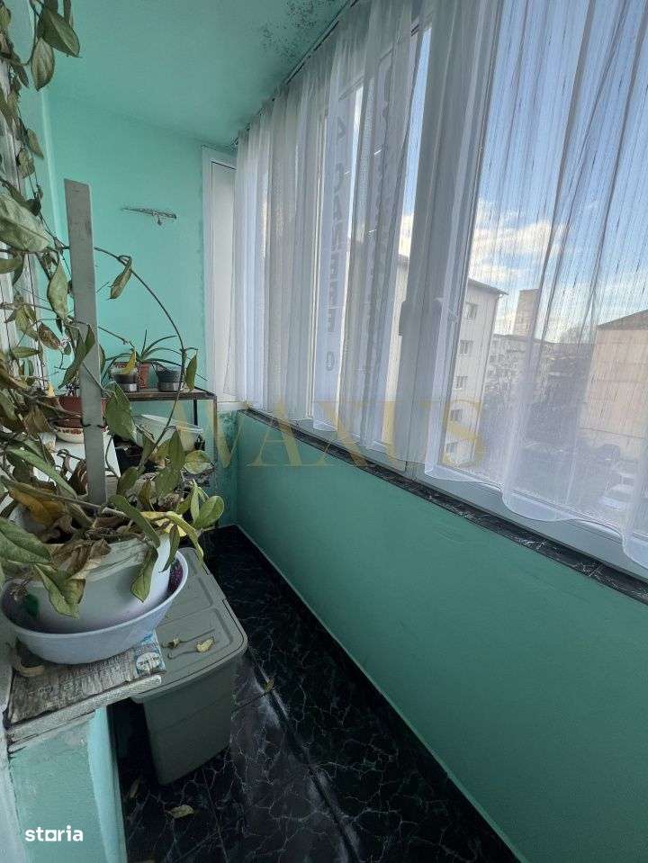 Apartament cu 4 camere zona Lama-7