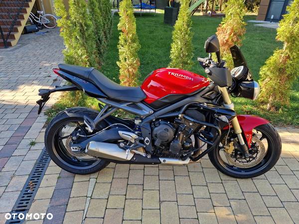 Triumph Street Triple - 15