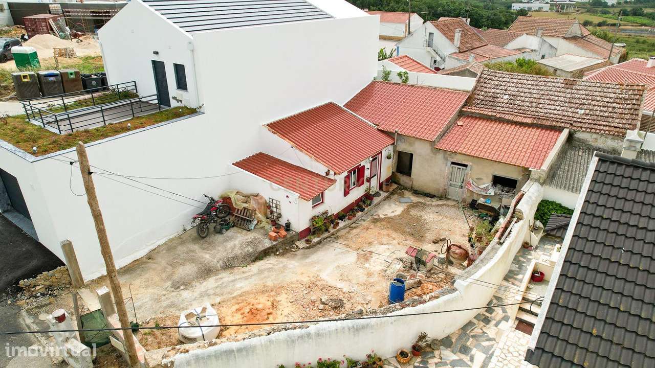 T2 + 2 T0 em Mafra Conjunto Habitacional com Potencial de Rentabilidad - Grande imagem: 1/35