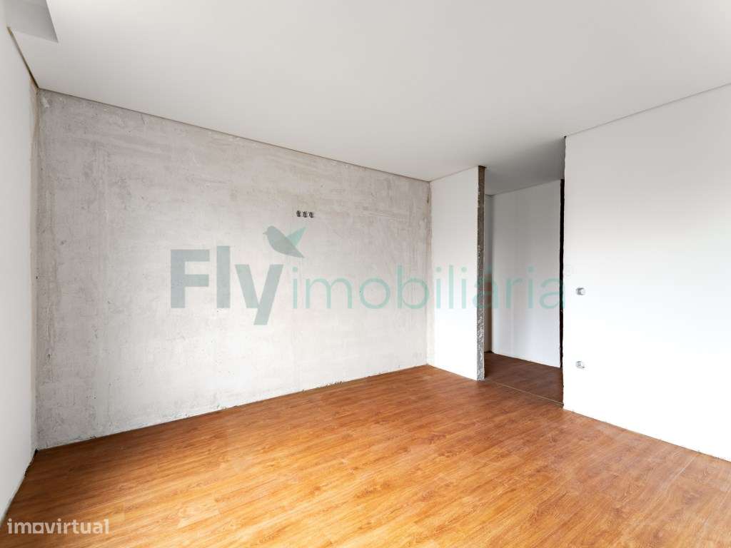 Apartamento T3 com excelente áreas em Lousada-23