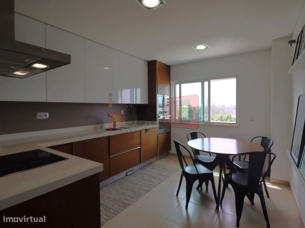 APARTAMENTO T3 MONTIJO COM PARQUEAMENTO E ARRECADAÇÃO-14