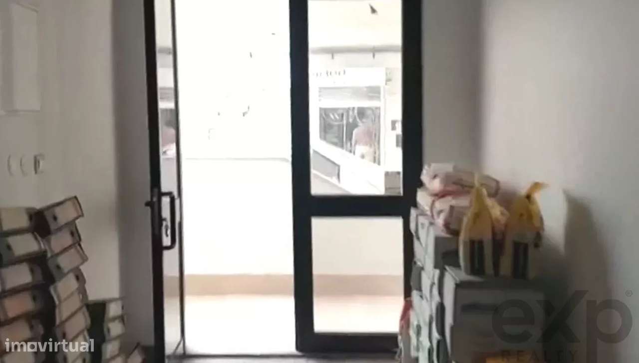 Amplo Escritório ao Lumiar com 2 estacionamentos - Grande imagem: 4/8