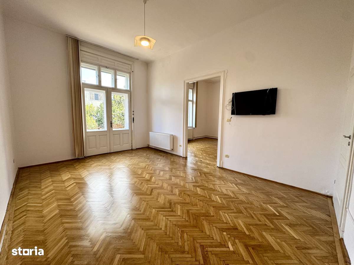 Vand apartament 3 camere, ultracentral, Piata Mica-4